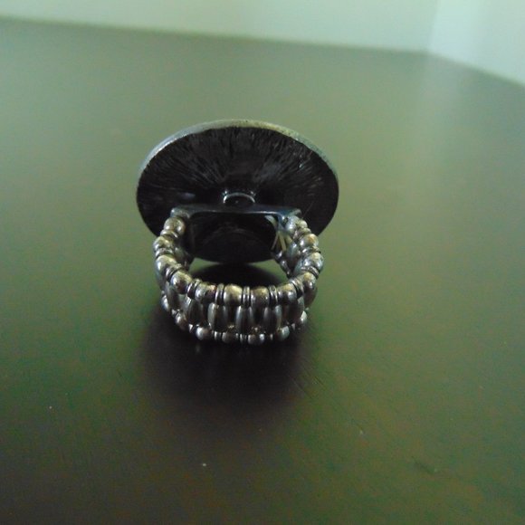 Costume jewelry- ring - Picture 4 of 11